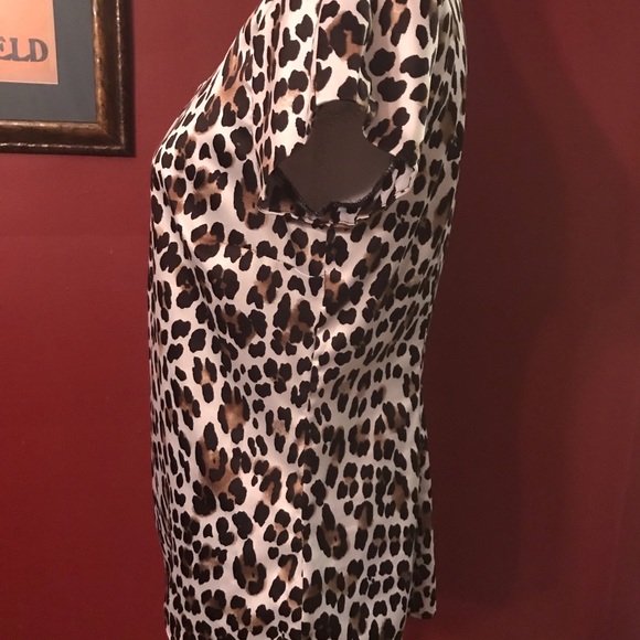 White House black market leopard top - Picture 8 of 8